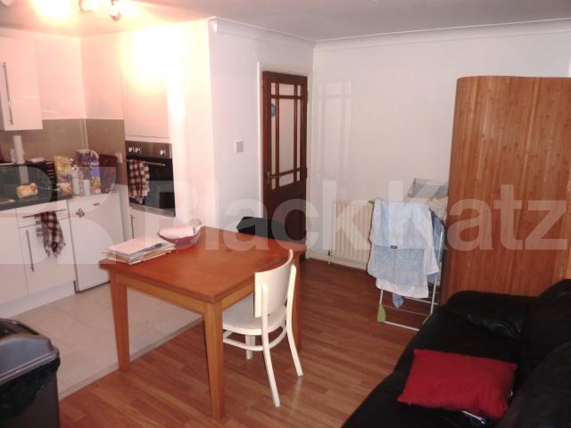 			LOCATION LOCATION LOCATION, 1 Bedroom, 1 bath, 1 reception Flat			 Marchmont Street, RUSSELL SQUARE